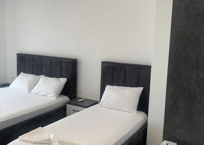 Lisi Apartments B