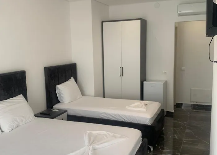 Lisi Apartments B